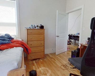 The 2 bedrooms, 2 baths home covers 1,029 square feet. . Craigslist boston apartments